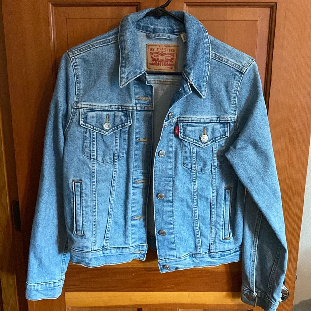 Levi’s Denim Jacket size M